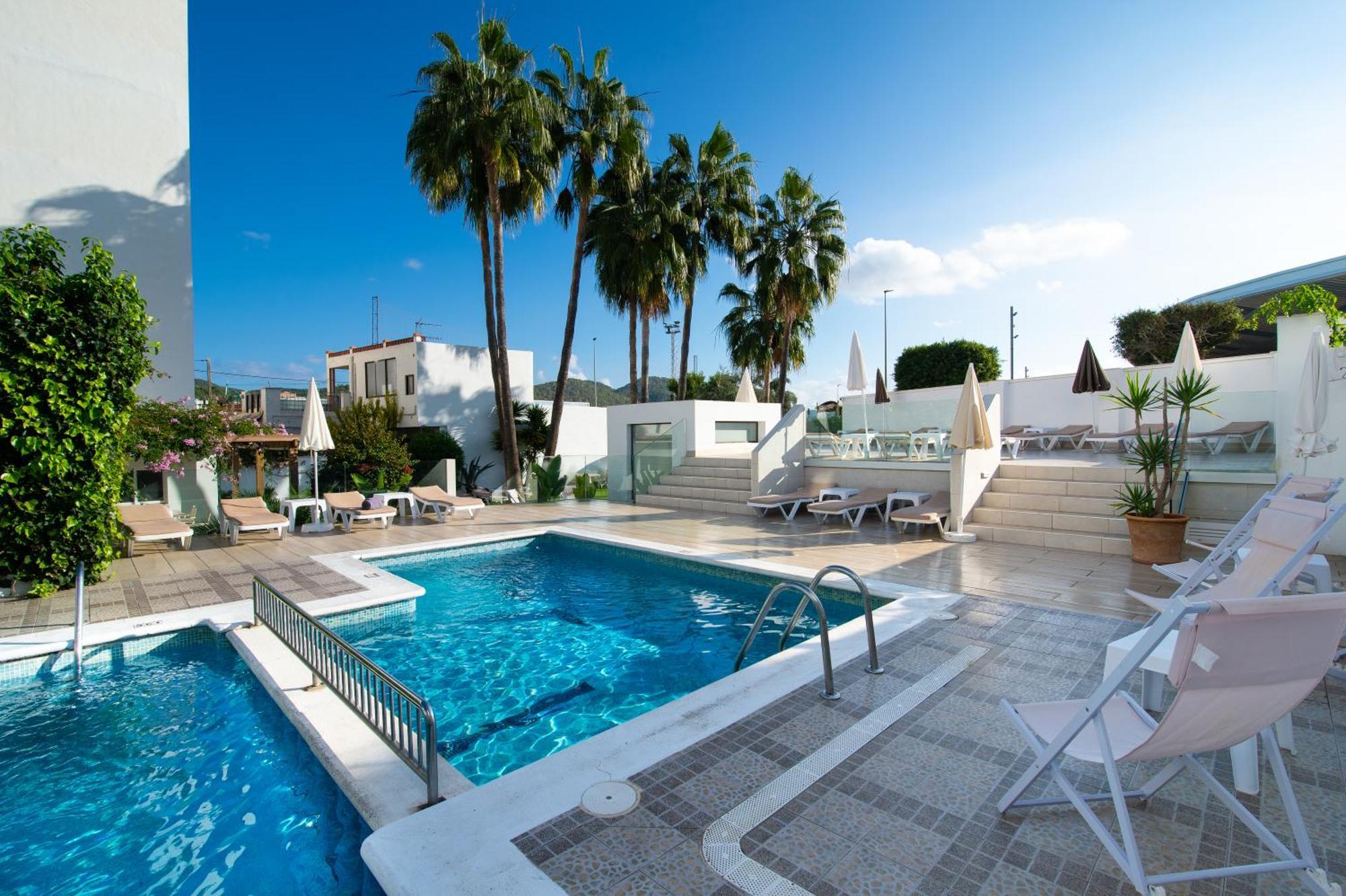 Hotel Tarba San Antonio  Exterior photo