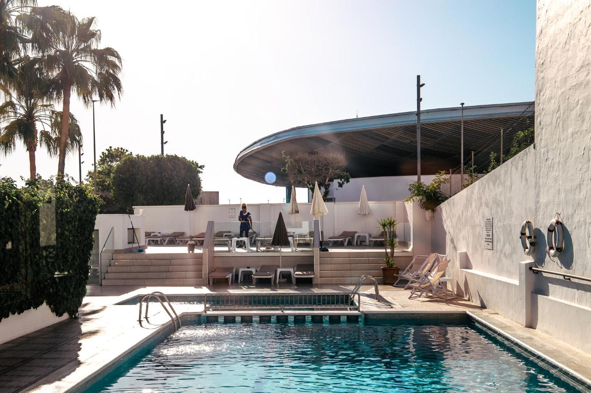Hotel Tarba San Antonio  Exterior photo